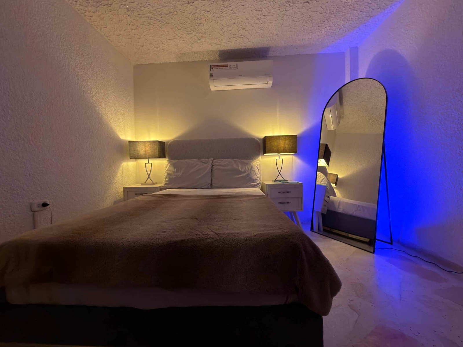 trabajo de modelo webcam-floridablanca.jpg